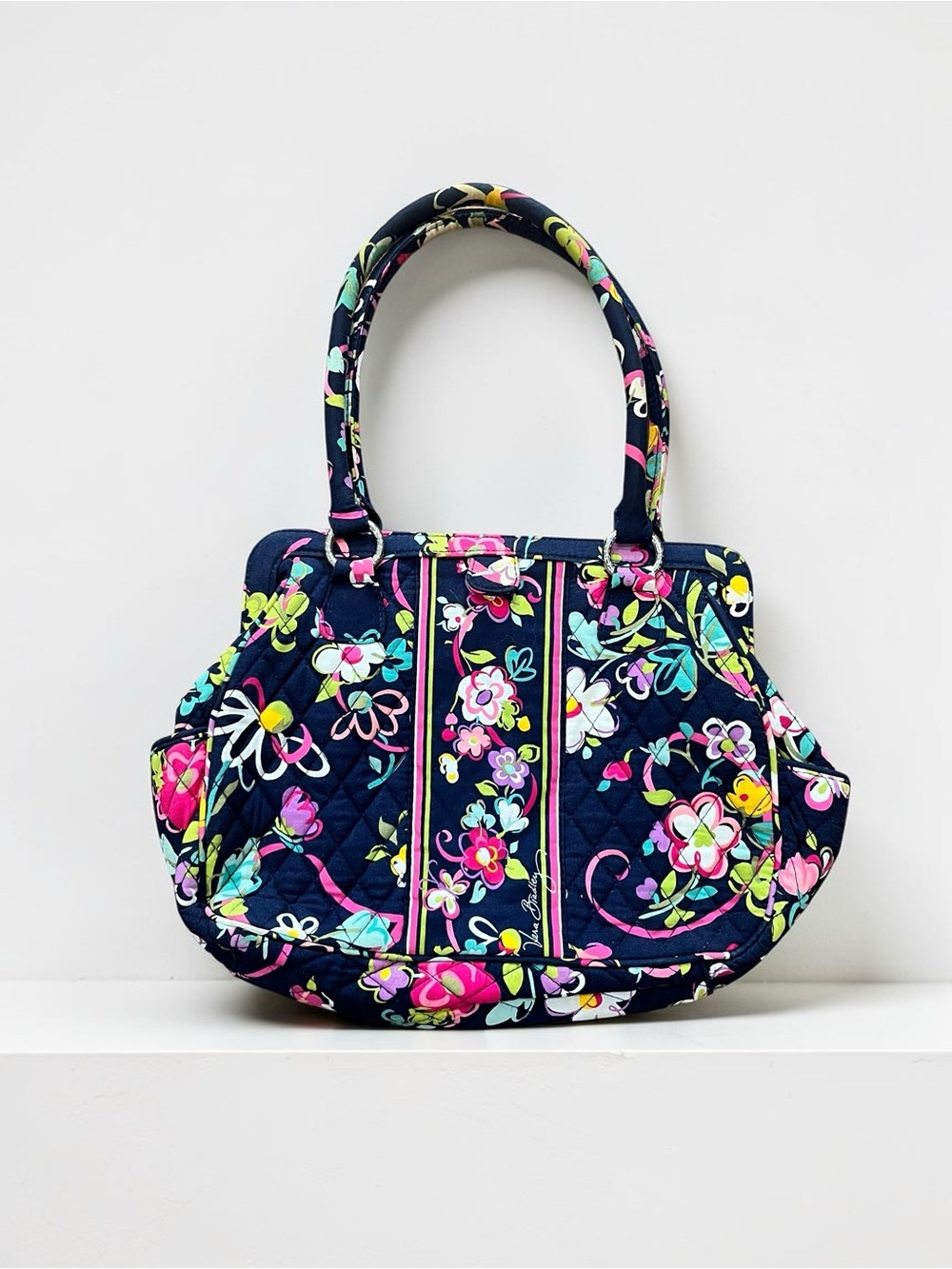 Vera Bradley RIBBONS retired Frame bag Navy Quilted Floral Top-Handle